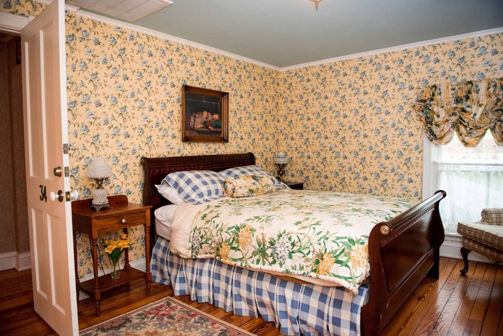 Room 34 interior facing the bed